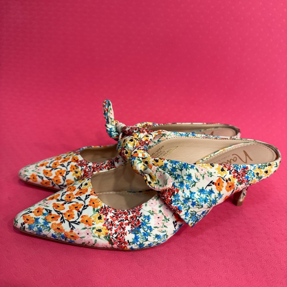 NANETTE LEPORE KITTEN HEELS